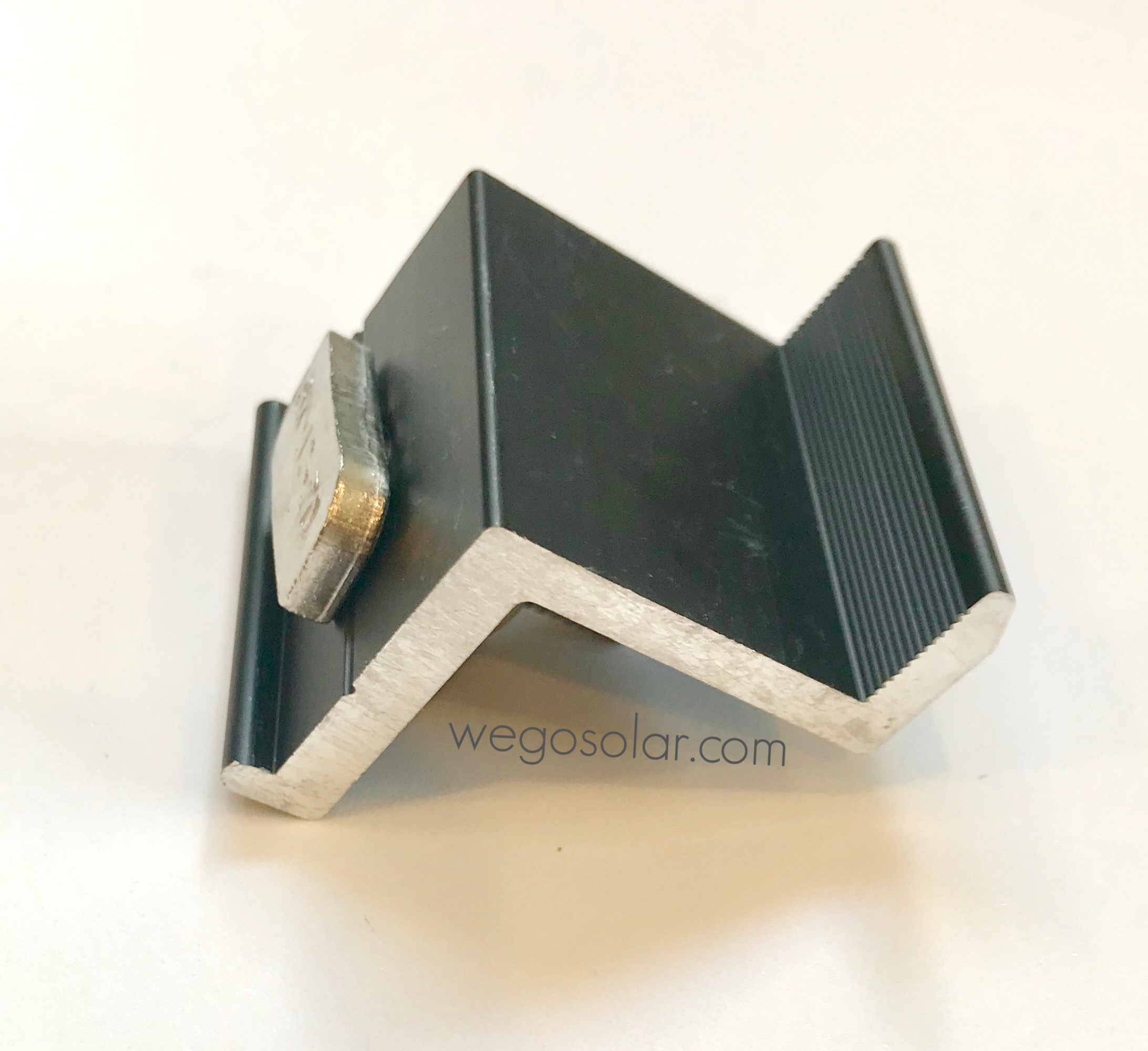fastrack-end-clamp-for-solar-panel-racking-32mm-black.jpg